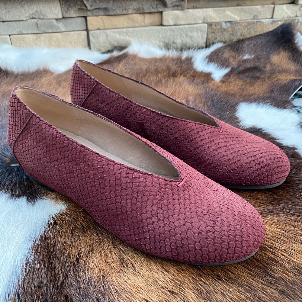 Eileen Fisher Suede Flats SZ 6 EUC
